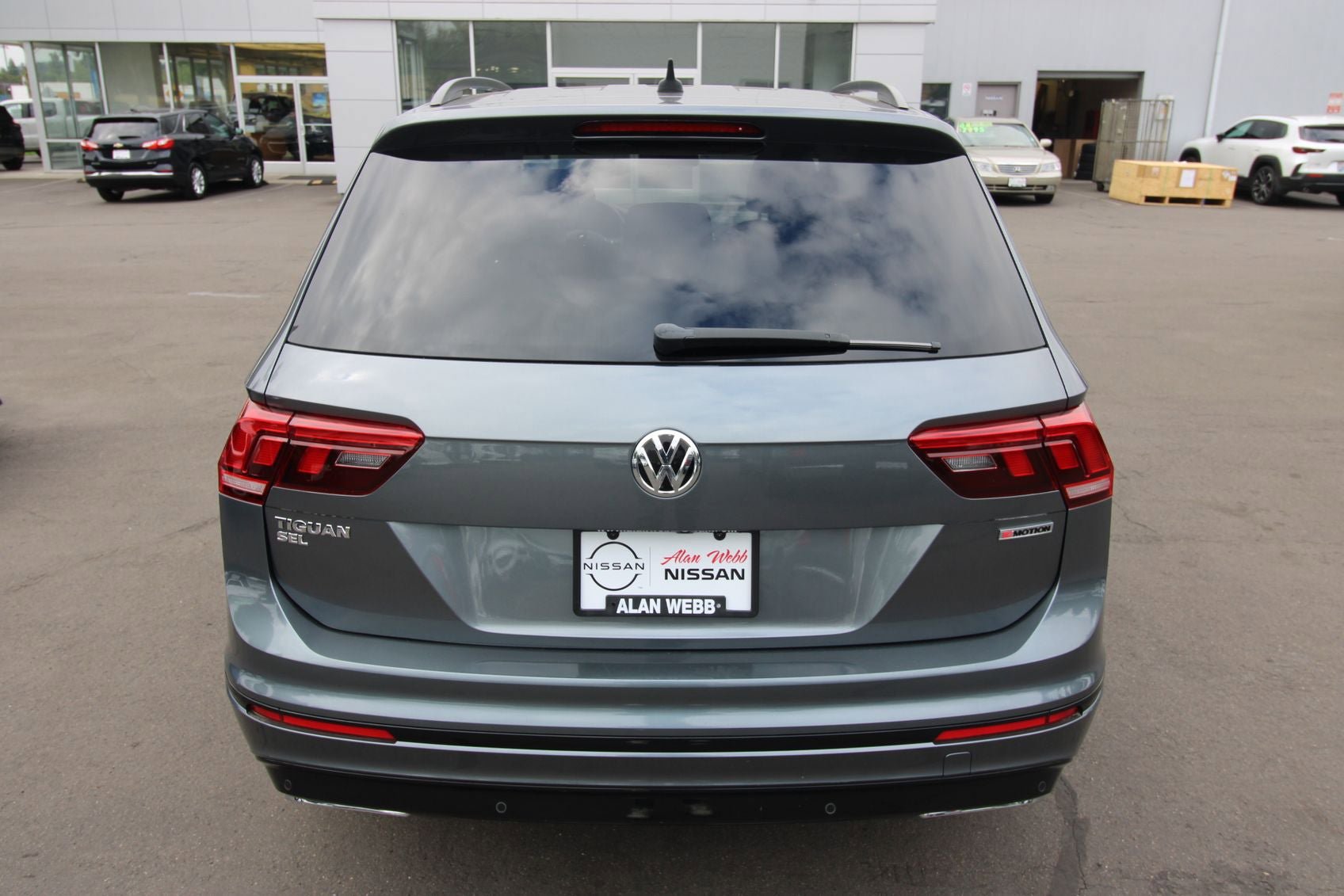 Used 2019 Volkswagen Tiguan SEL Premium R-Line image 4