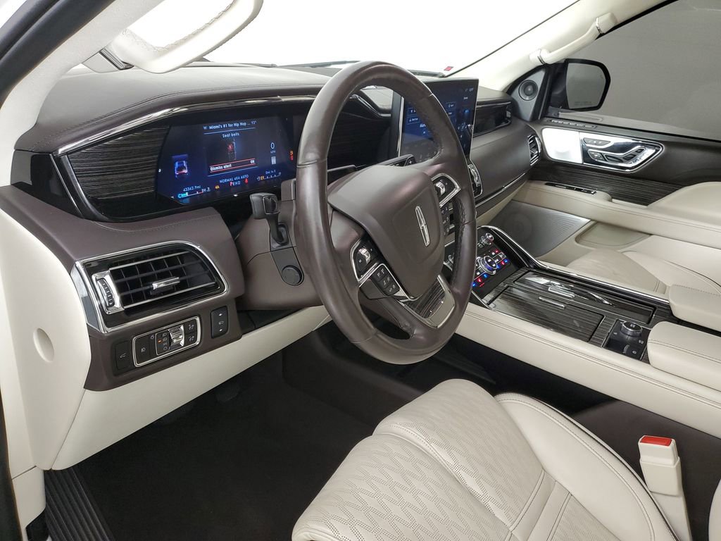 Certified 2024 Lincoln Navigator L Black Label AWD/4WD image 20