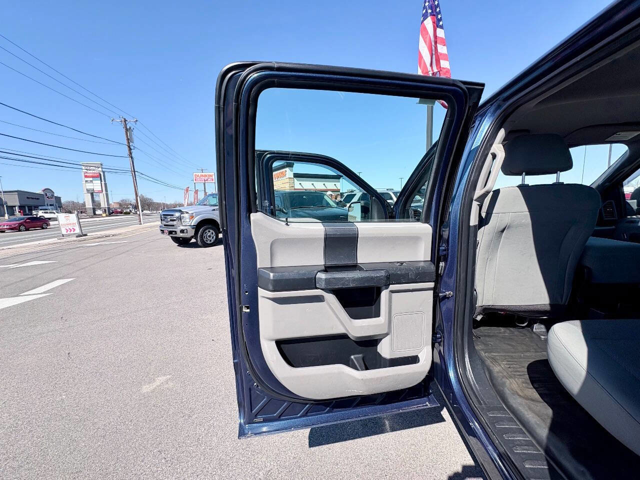 Used 2016 Ford F150 XL w/ Equipment Group 101A Mid AWD/4WD image 24