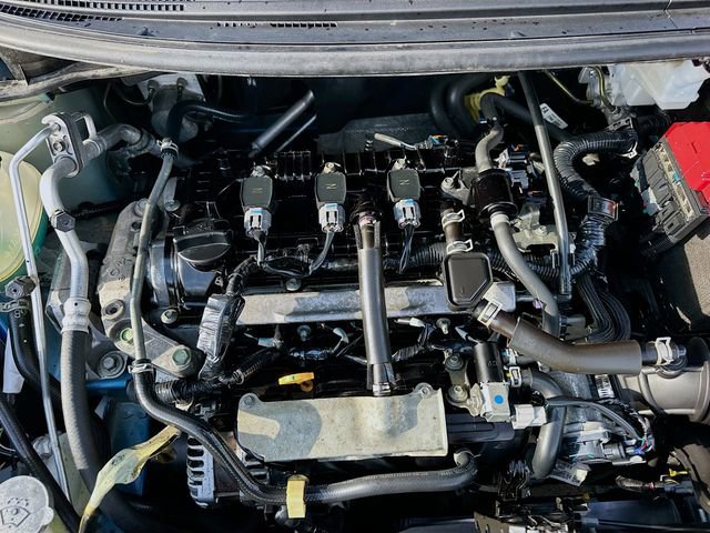 Used 2023 Nissan Versa SV image 26