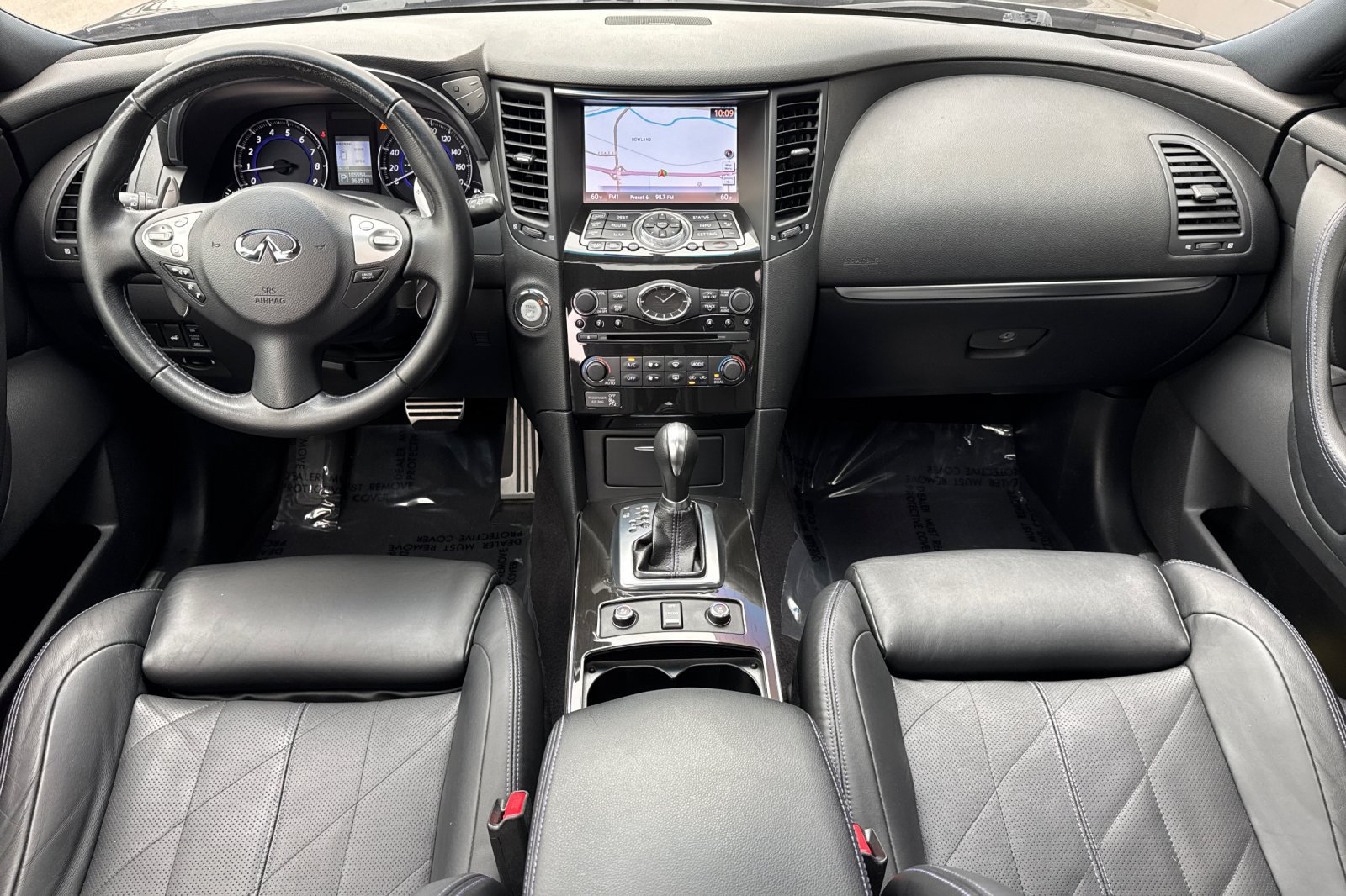 Used 2017 INFINITI QX70 2WD w/ Premium Package image 14