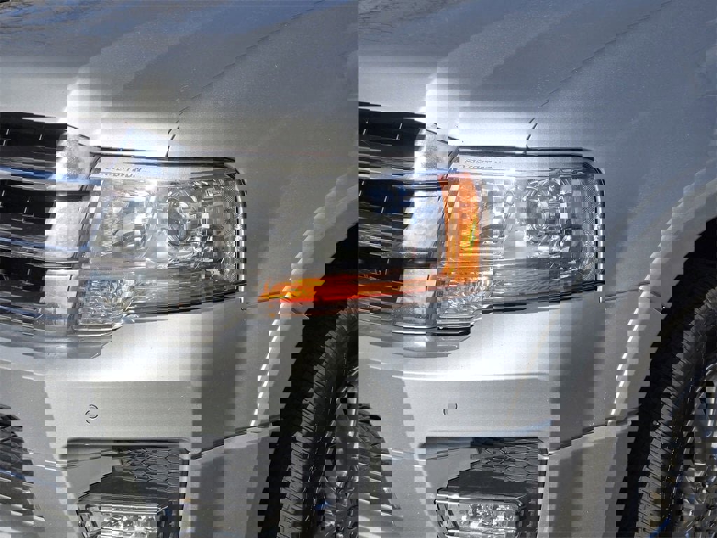 Used 2015 Ford Expedition Limited image 5