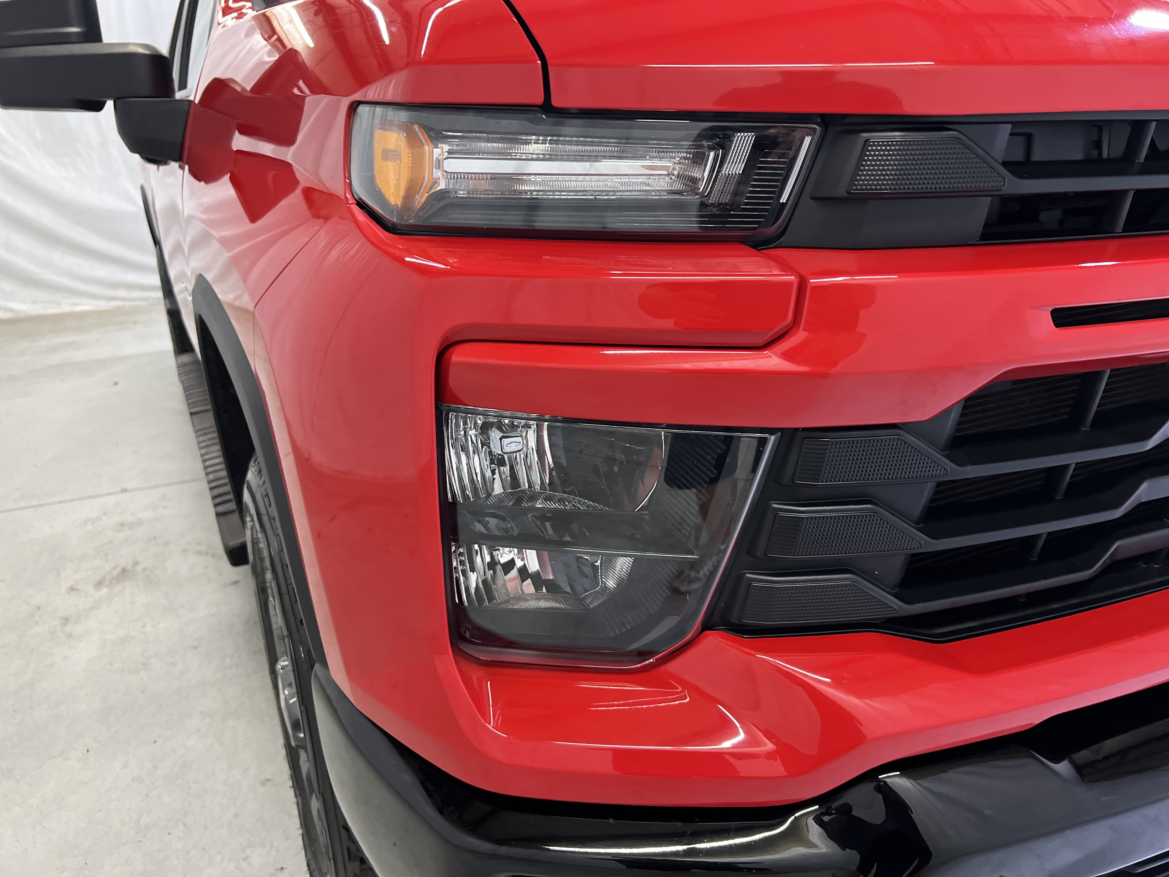 Used 2024 Chevrolet Silverado 2500 Custom w/ Custom Convenience Package AWD/4WD image 5