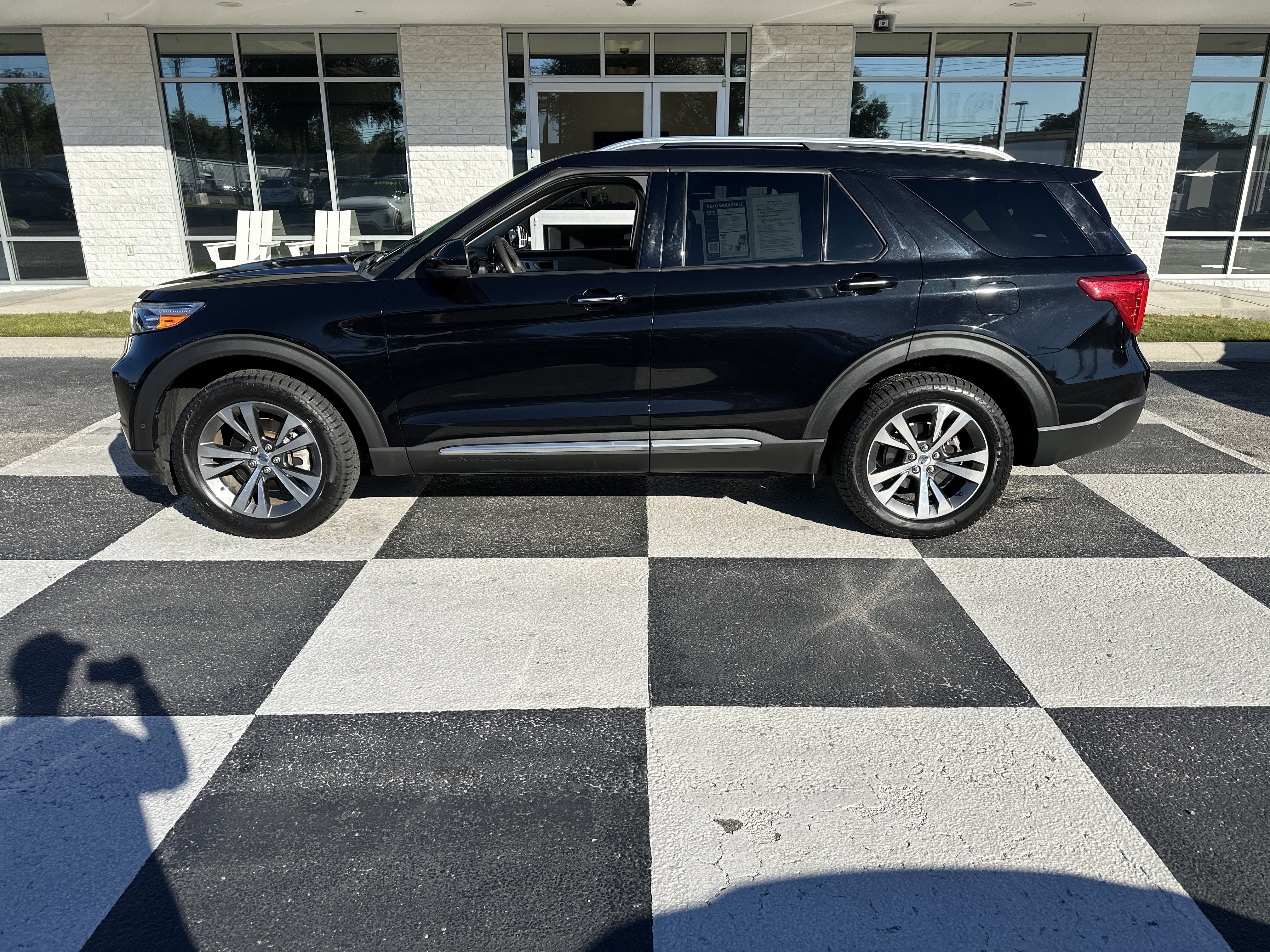 Used 2020 Ford Explorer Platinum w/ Premium Technology Package