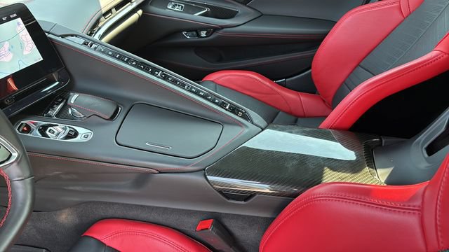 Used 2024 Chevrolet Corvette Stingray Premium Conv w/ Z51 Performance Package RWD image 21