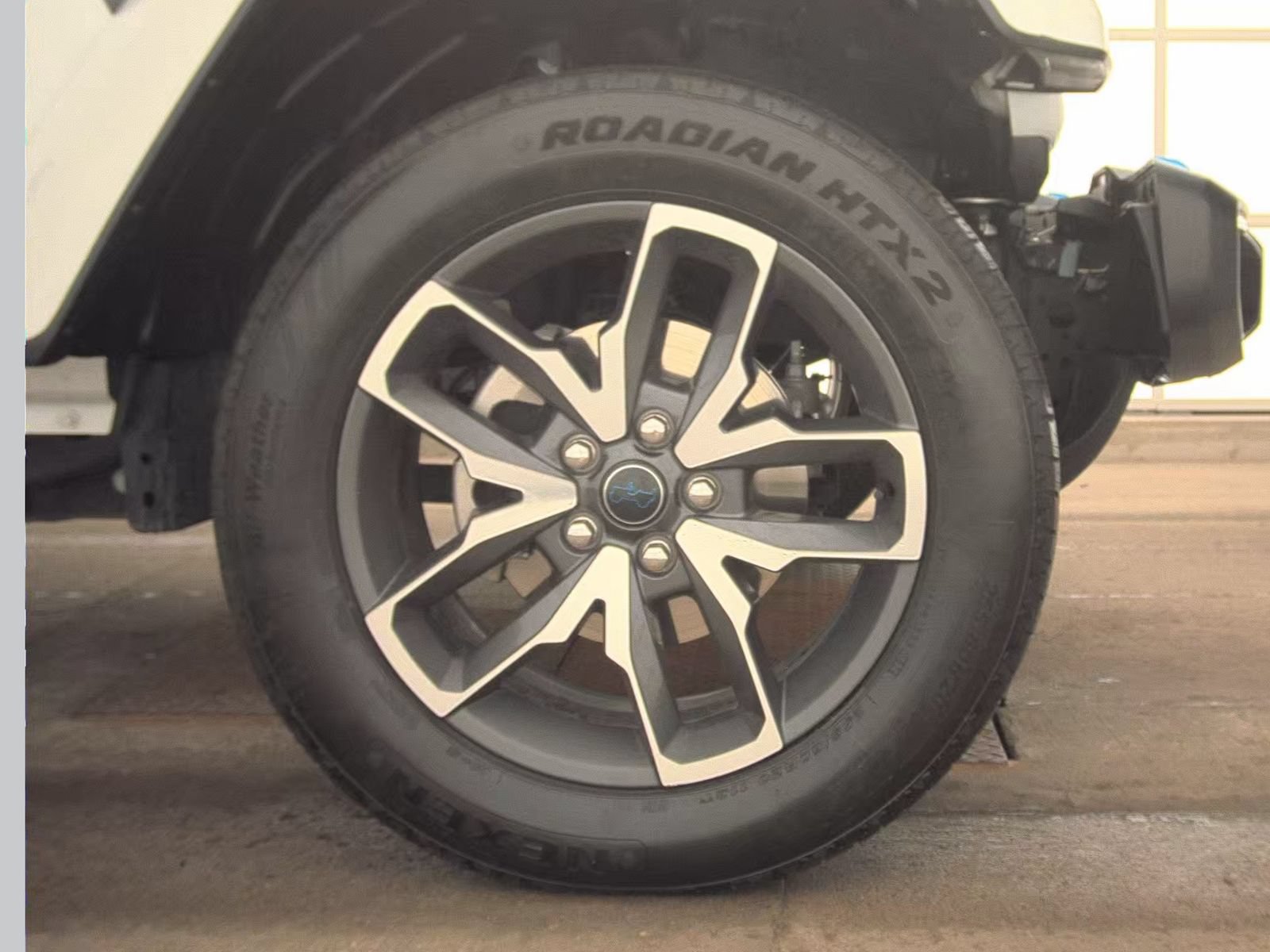 Used 2024 Jeep Wrangler Unlimited w/ Convenience Group AWD/4WD image 18