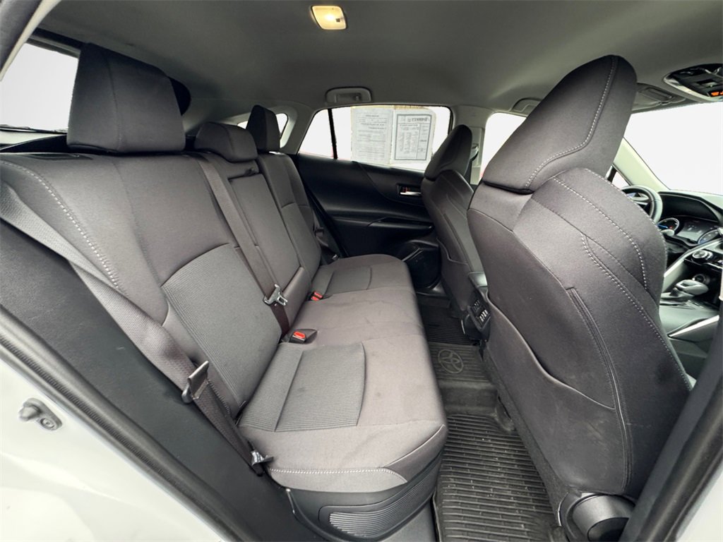 Used 2023 Toyota Venza LE image 31