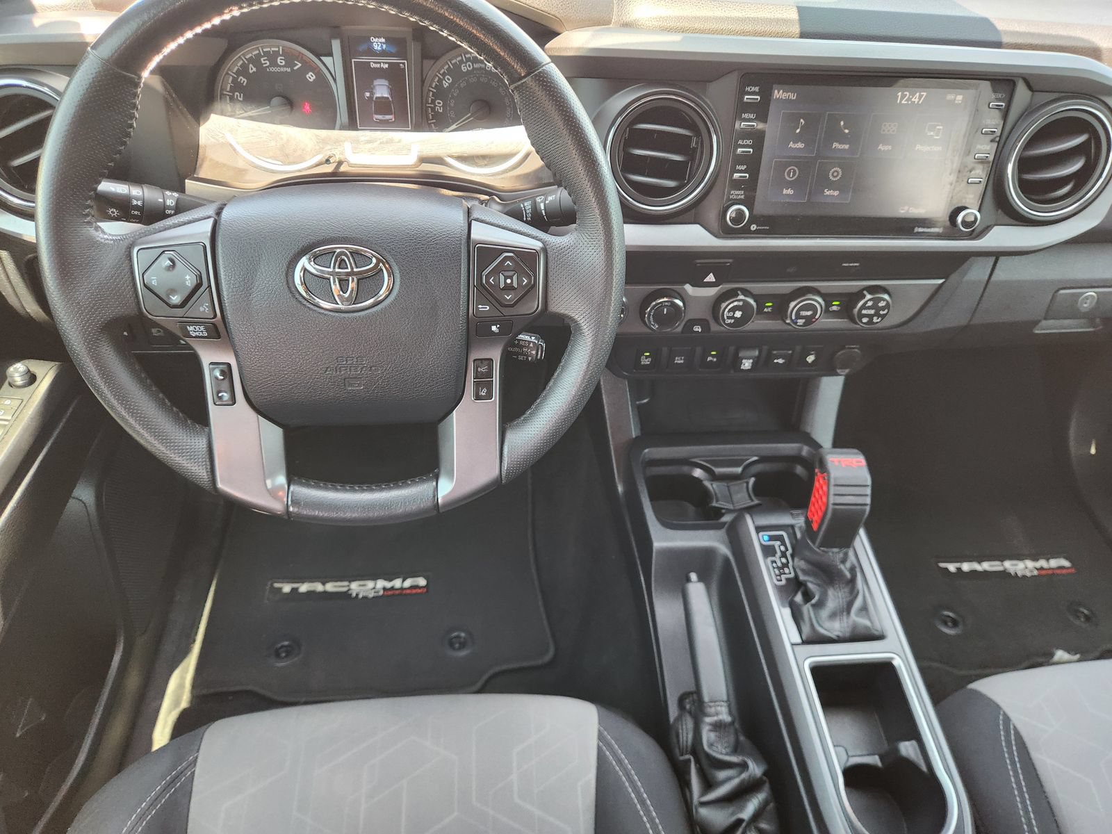 Used 2020 Toyota Tacoma TRD Off-Road w/ Technology Package AWD/4WD image 26