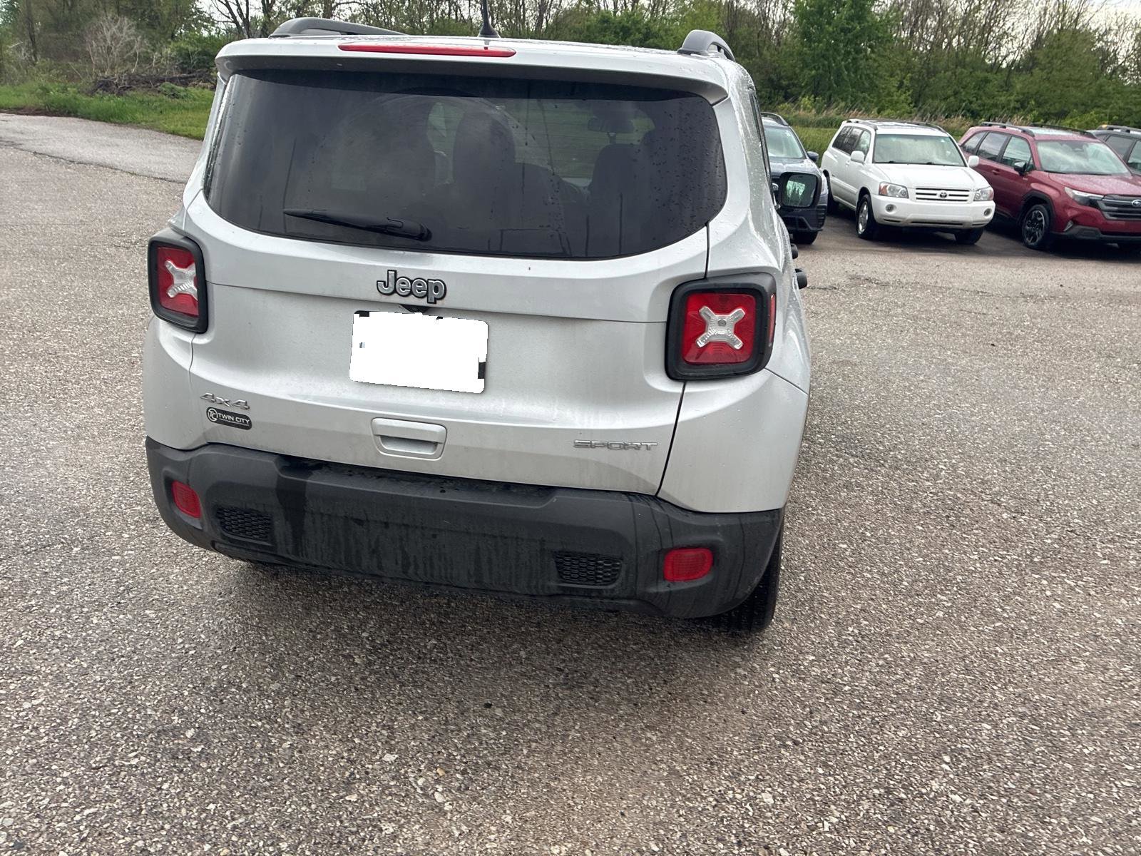 Used 2019 Jeep Renegade Sport w/ Sport Appearance Group image 17