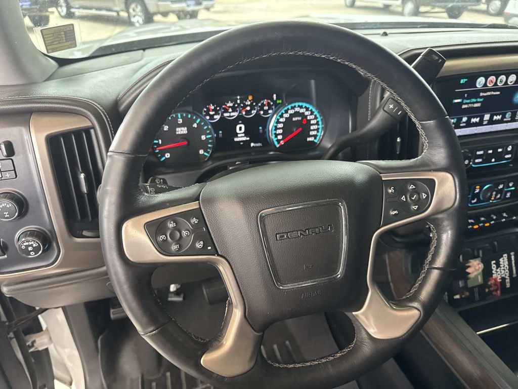 Used 2018 GMC Sierra 1500 Denali w/ Denali Ultimate Package AWD/4WD image 24