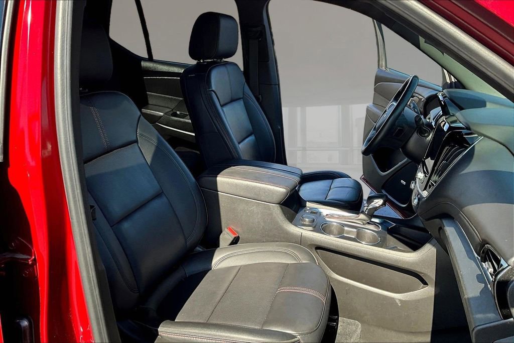 Used 2023 Chevrolet Traverse RS AWD/4WD image 30