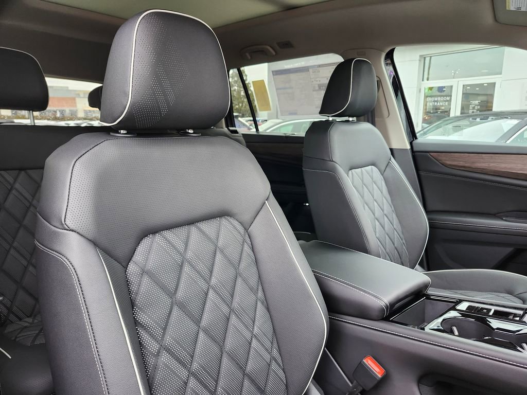 New 2026 Volkswagen Atlas SEL Premium R-Line image 15