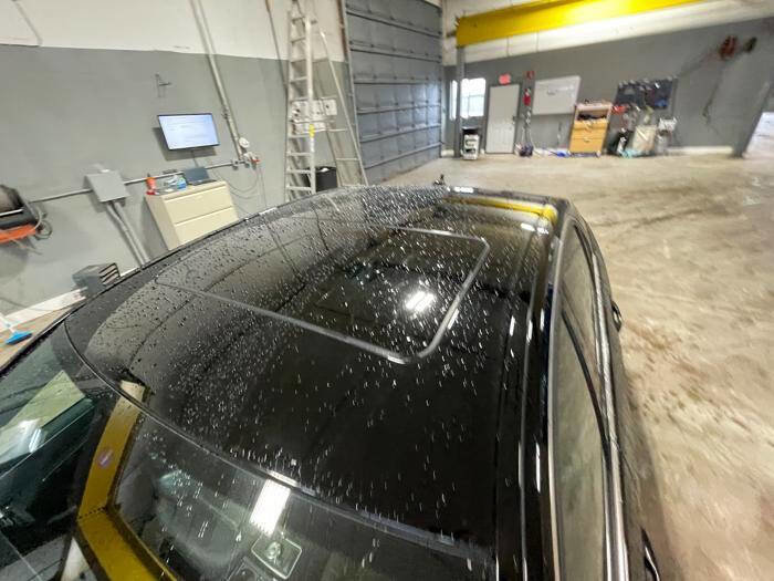 Used 2010 Mercedes-Benz E 350 4MATIC Sedan image 10