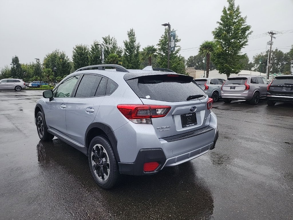 Used 2021 Subaru Crosstrek 2.0i Premium AWD/4WD image 3