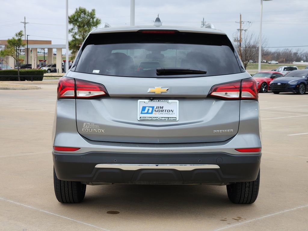 Used 2023 Chevrolet Equinox Premier image 7