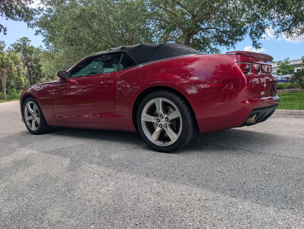 Used 2013 Chevrolet Camaro SS w/ RS Package RWD image 5