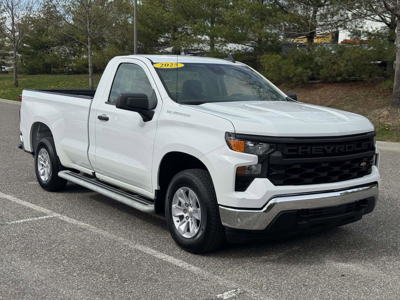 Used 2025 Chevrolet Silverado 1500 W/T image 2