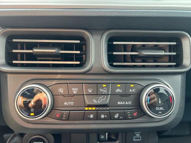 Used 2024 Ford Maverick Lariat w/ Black Appearance Package FWD image 27