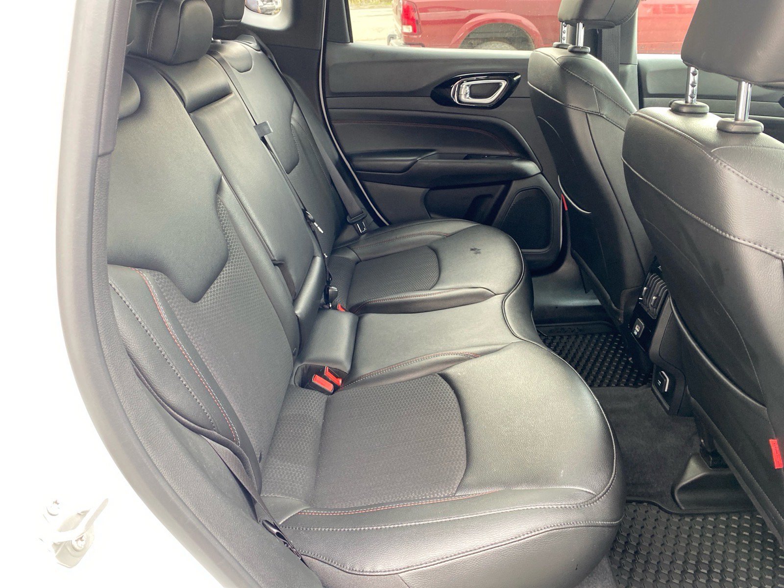 Used 2024 Jeep Compass Trailhawk image 24