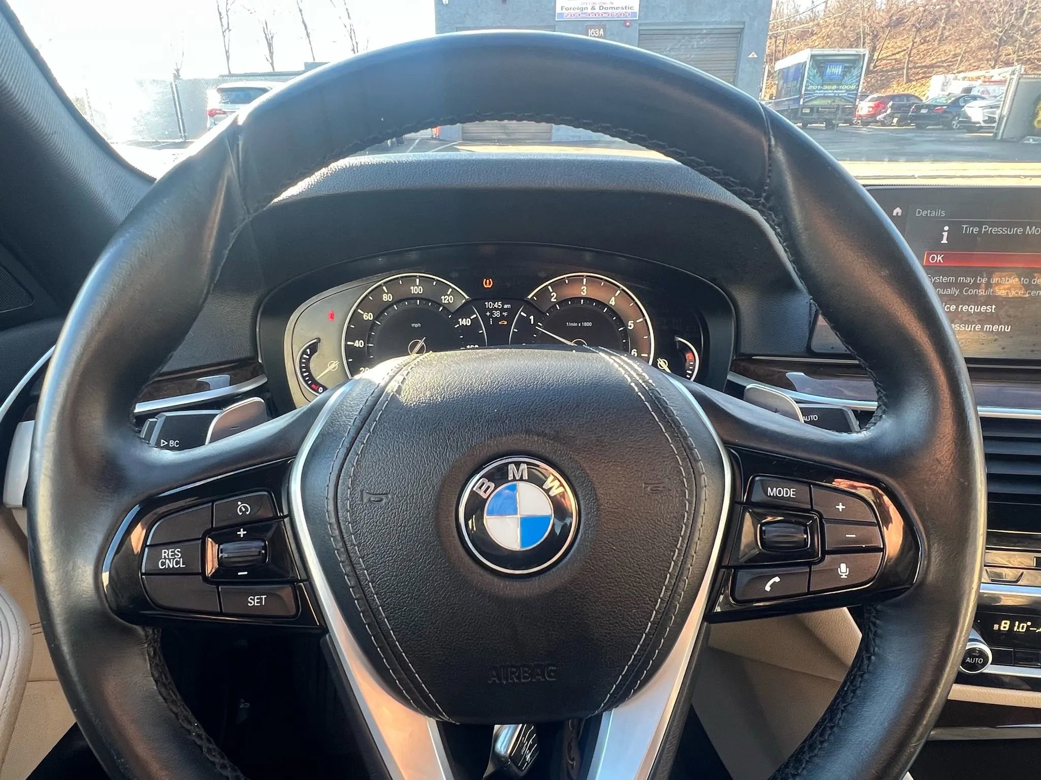 Used 2017 BMW 530i w/ Premium Package image 12