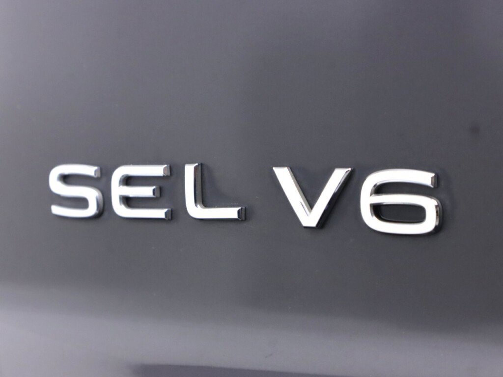 Used 2020 Volkswagen Atlas Cross Sport SEL image 39