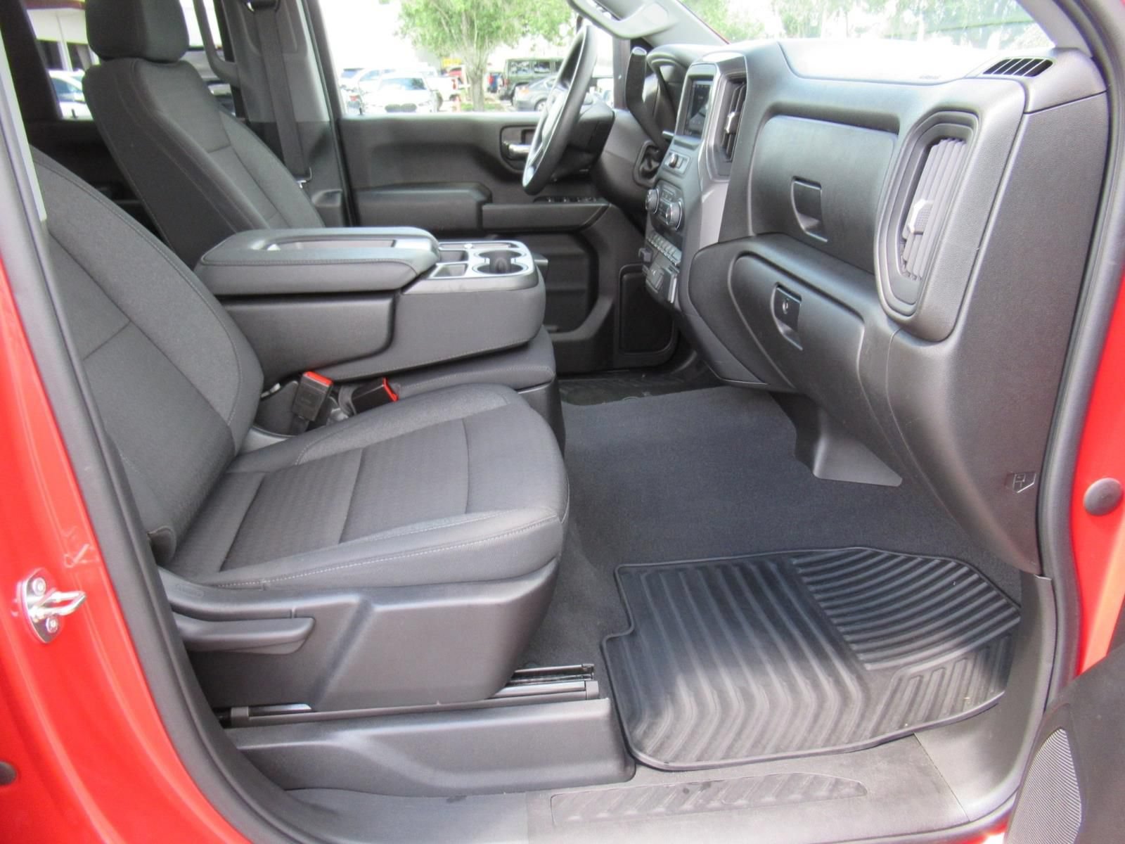 Used 2024 Chevrolet Silverado 2500 Custom w/ Custom Convenience Package RWD image 12