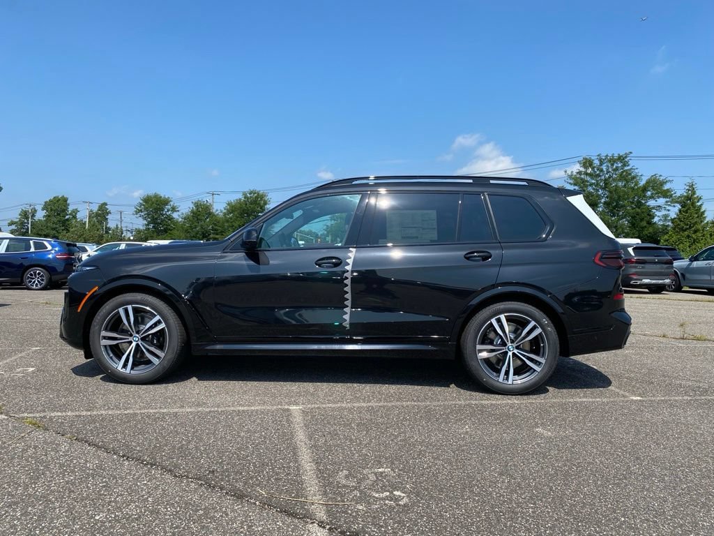 New 2027 BMW X7 xDrive40i w/ M Sport Package AWD/4WD image 4