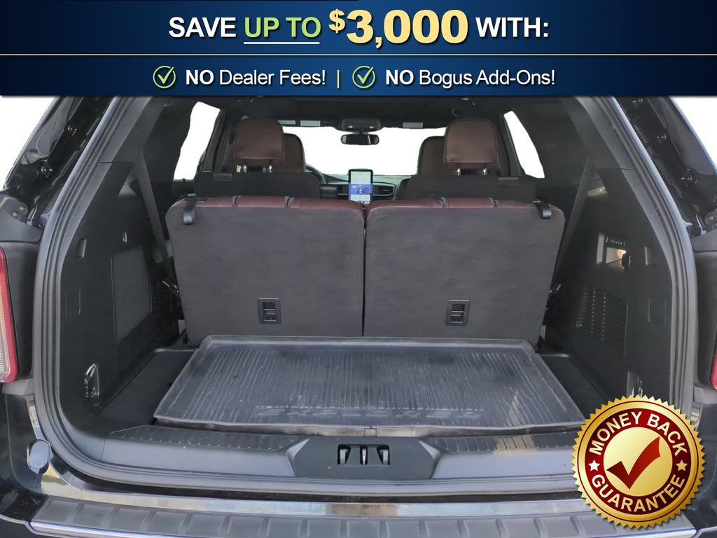 Used 2024 Ford Explorer Platinum w/ Technology Package AWD/4WD image 23
