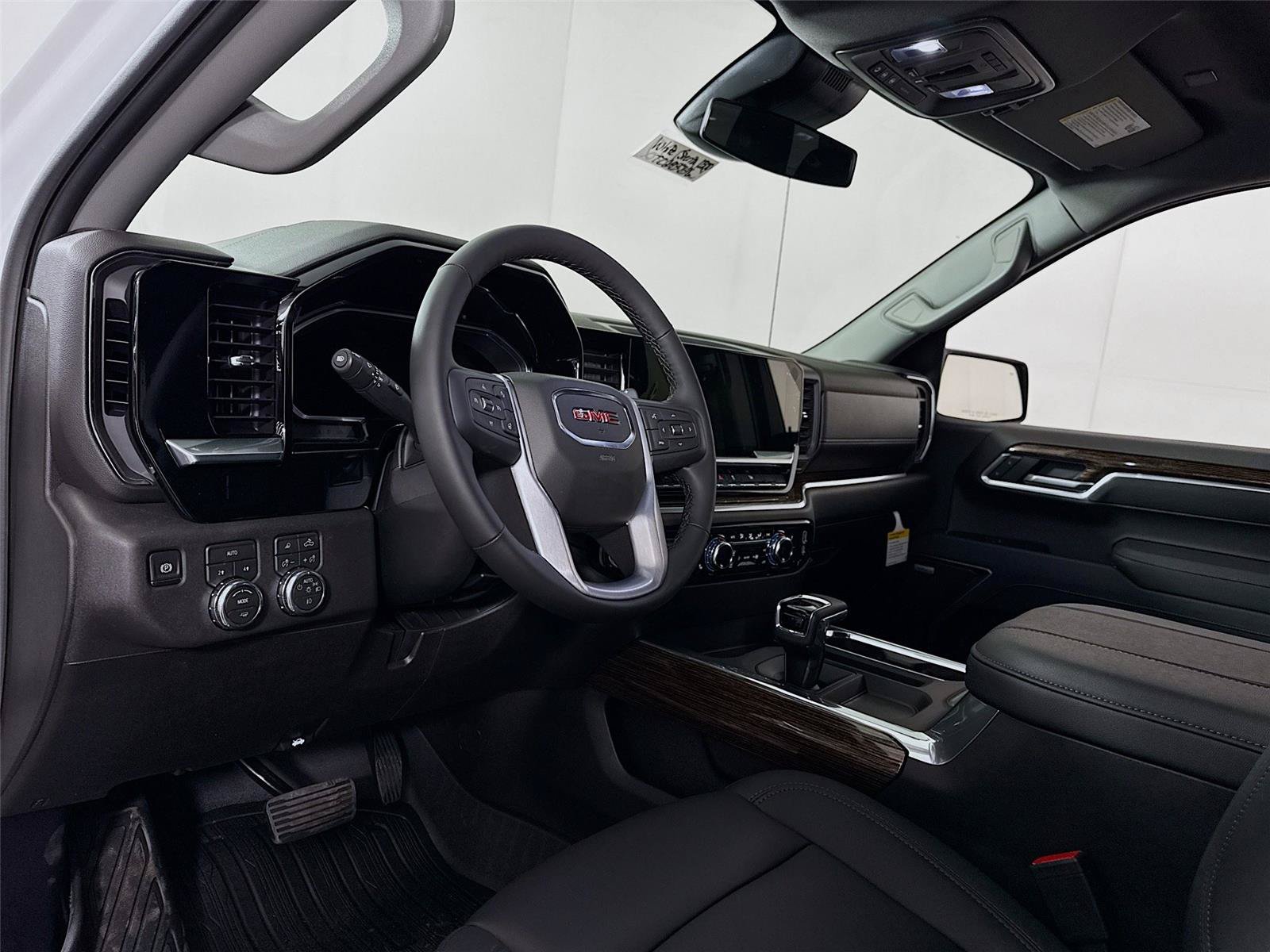 New 2026 GMC Sierra 1500 Elevation w/ Elevation Premium Package AWD/4WD image 3
