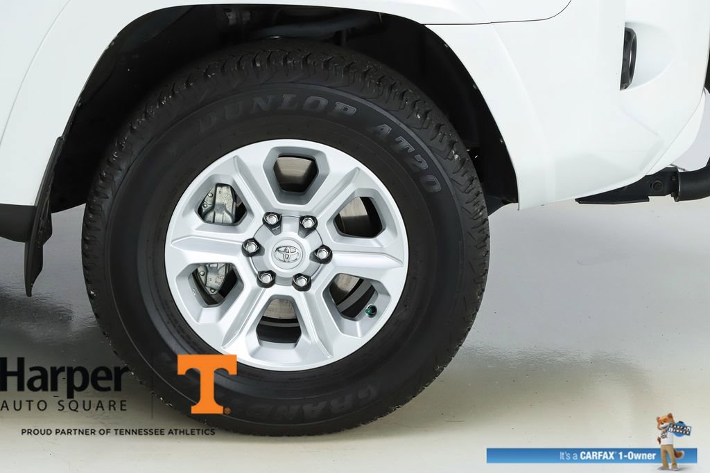 Used 2024 Toyota 4Runner SR5 Premium w/ Moonroof Package AWD/4WD image 14