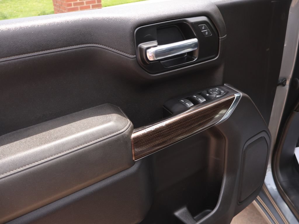 Used 2020 Chevrolet Silverado 1500 LT w/ All-Star Edition AWD/4WD image 17