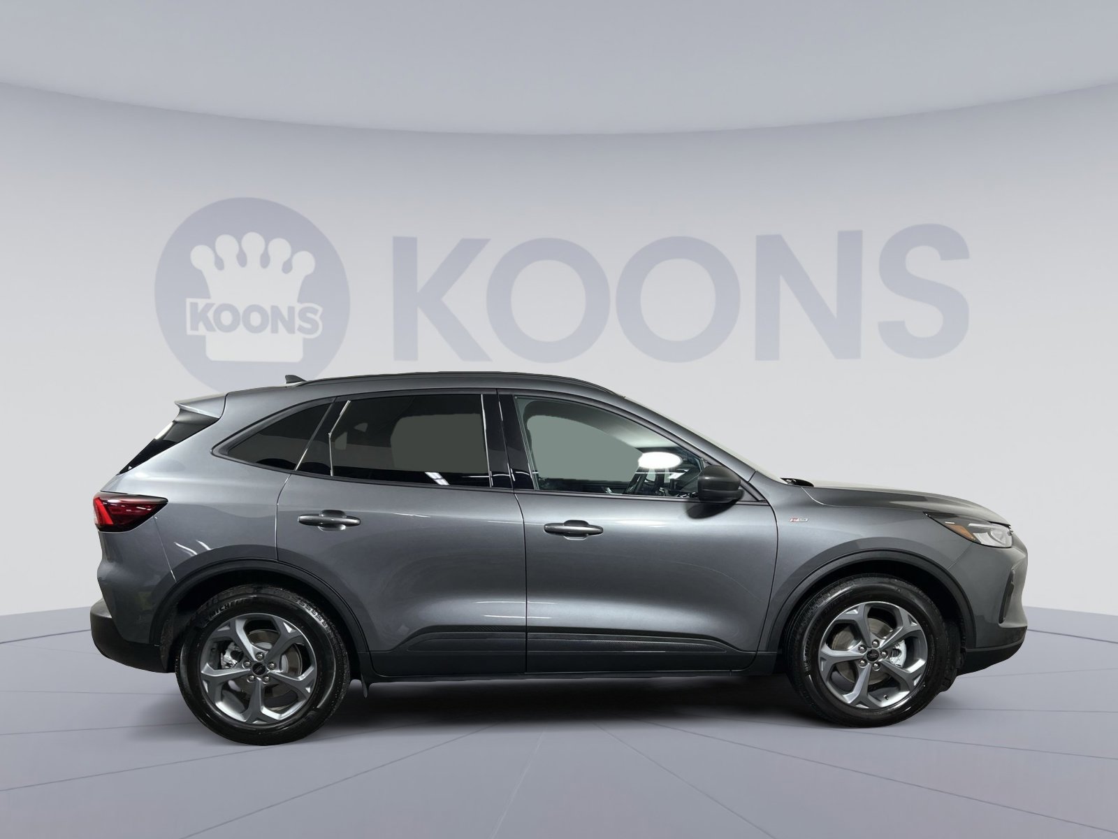 Used 2025 Ford Escape ST-Line w/ Equipment Group 301A image 8