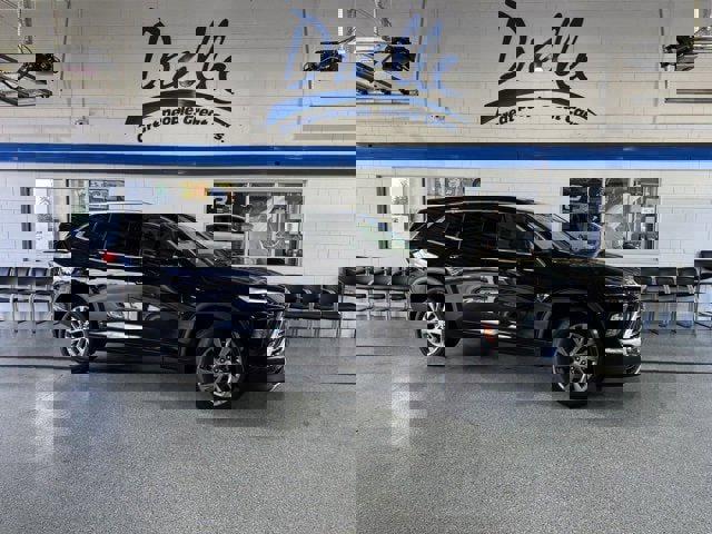 New 2026 Buick Enclave Preferred w/ LPO, Floor Liner Package image 1