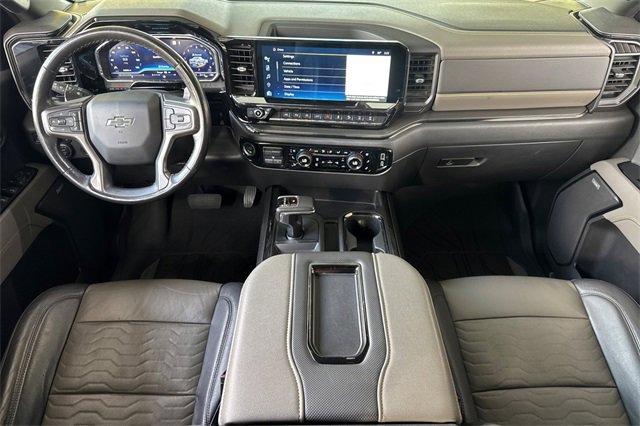Used 2022 Chevrolet Silverado 1500 ZR2 w/ Technology Package image 13