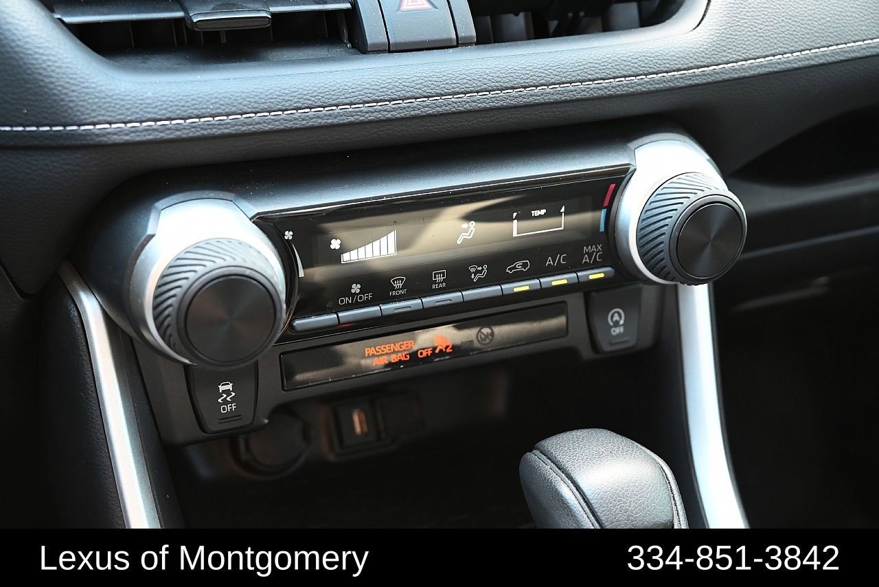 Used 2022 Toyota RAV4 LE image 26