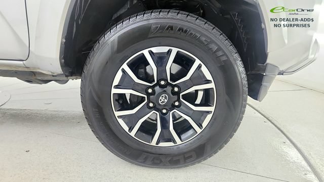 Used 2022 Toyota Tacoma TRD Sport w/ Technology Package AWD/4WD image 64