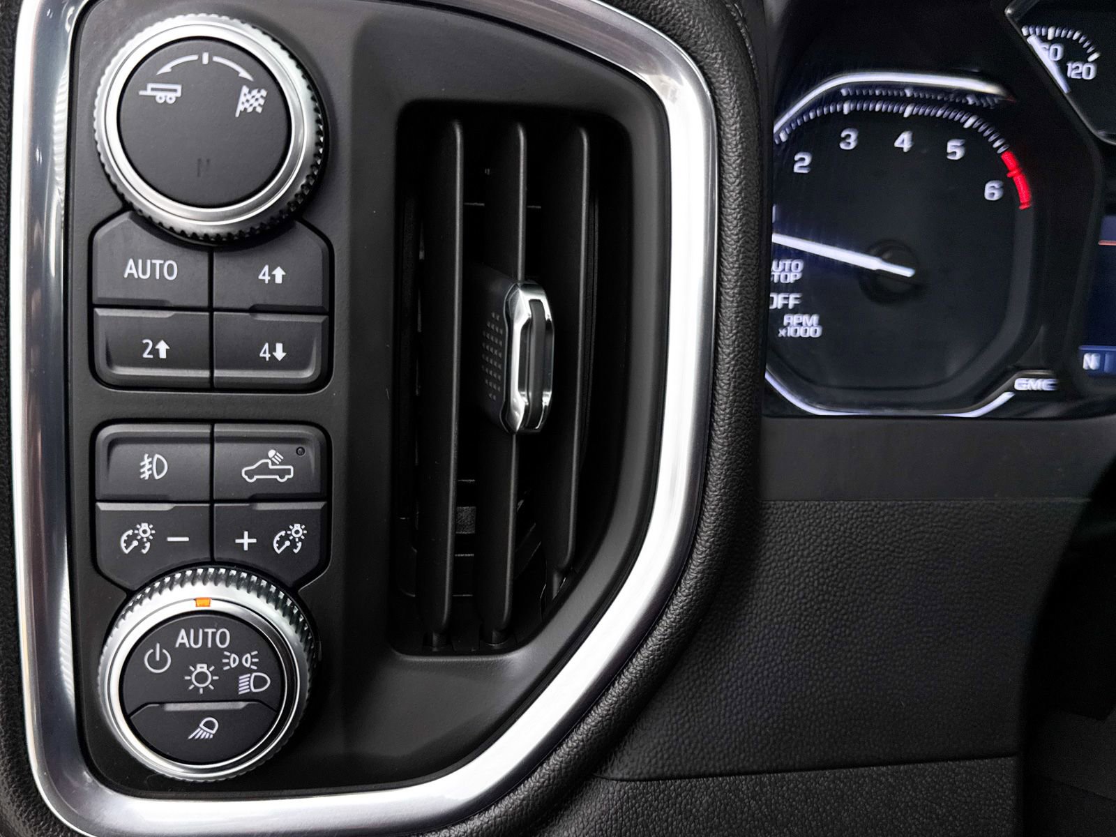 Used 2019 GMC Sierra 1500 SLT w/ SLT Premium Plus Package image 10