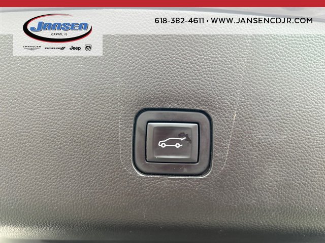 Used 2019 Chevrolet Traverse LT image 36