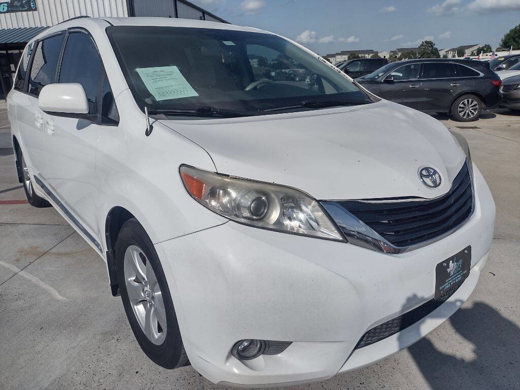 Used 2013 Toyota Sienna LE