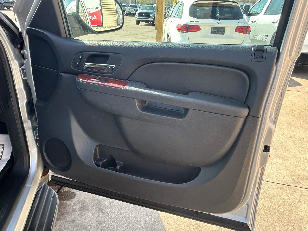 Used 2013 Chevrolet Avalanche LT w/ All-Star Edition image 18