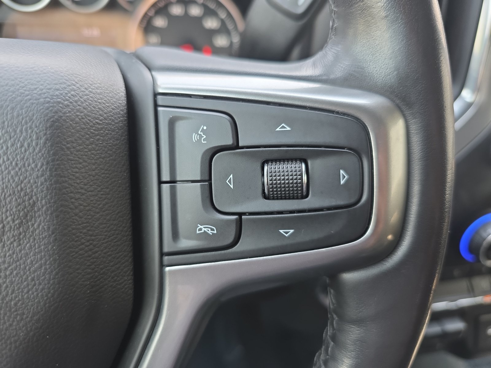 Used 2020 Chevrolet Silverado 1500 LT w/ All-Star Edition AWD/4WD image 26