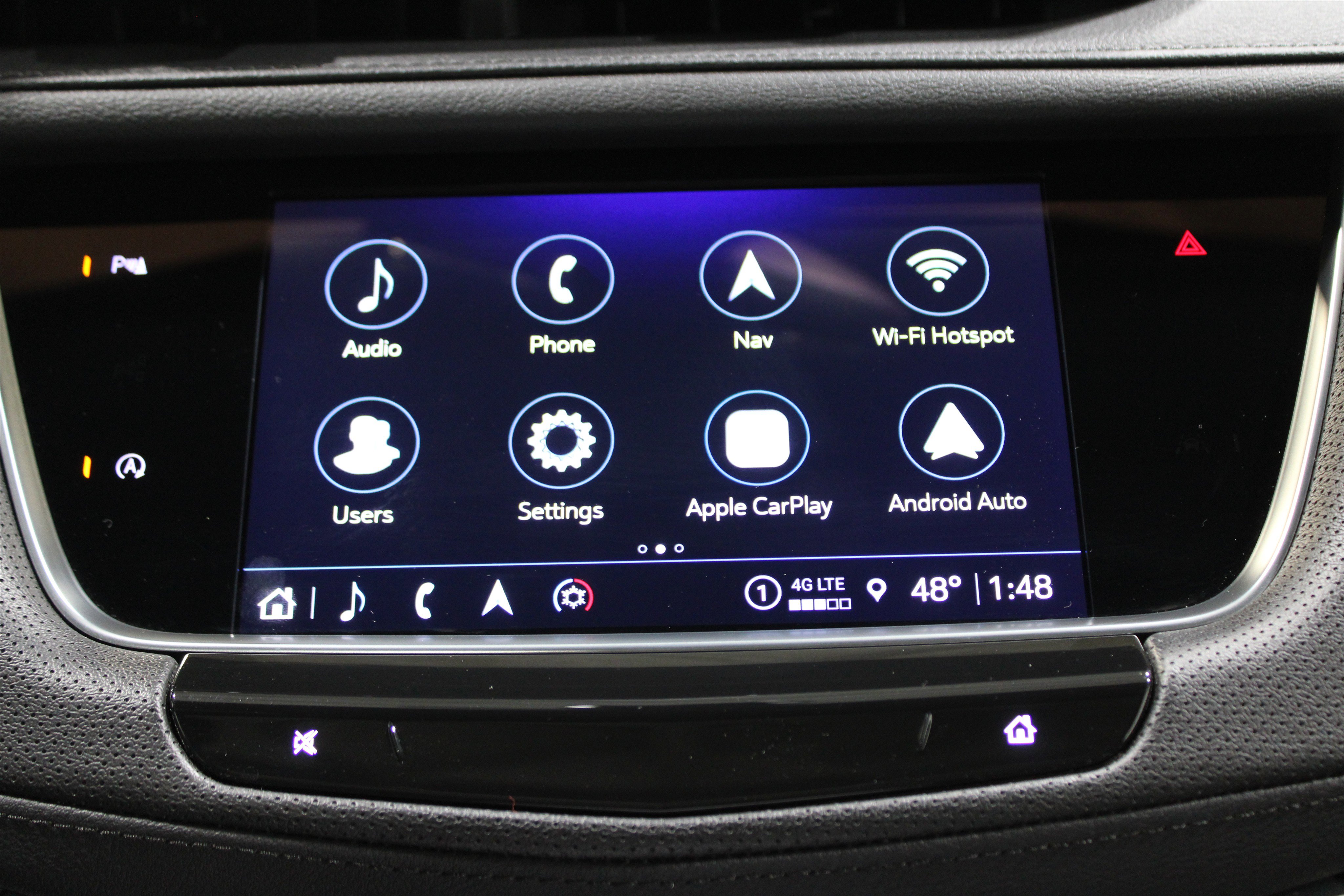 Used 2022 Cadillac XT5 Premium Luxury w/ LPO, Floor Liner Package image 15