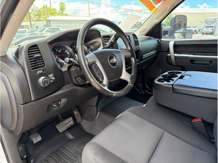 Used 2013 Chevrolet Silverado 3500 LT AWD/4WD image 5