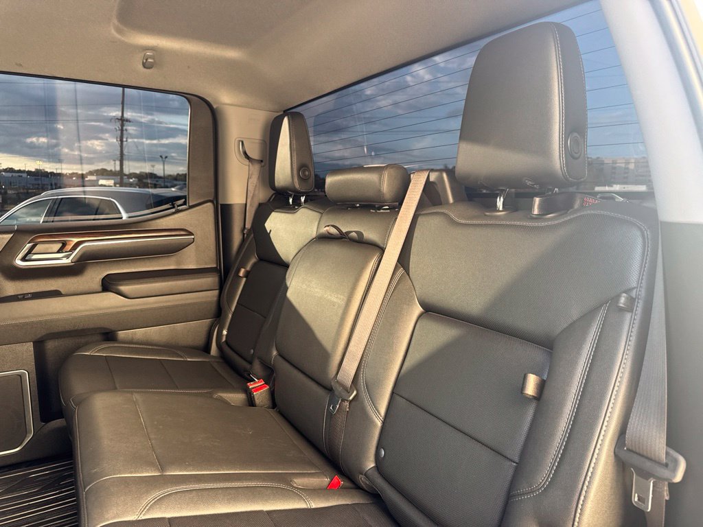 Used 2023 GMC Sierra 1500 SLT w/ SLT Convenience Package AWD/4WD image 26