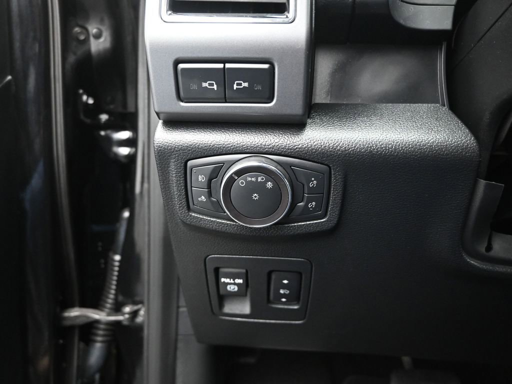 Used 2019 Ford F150 XLT w/ Equipment Group 302A Luxury image 13