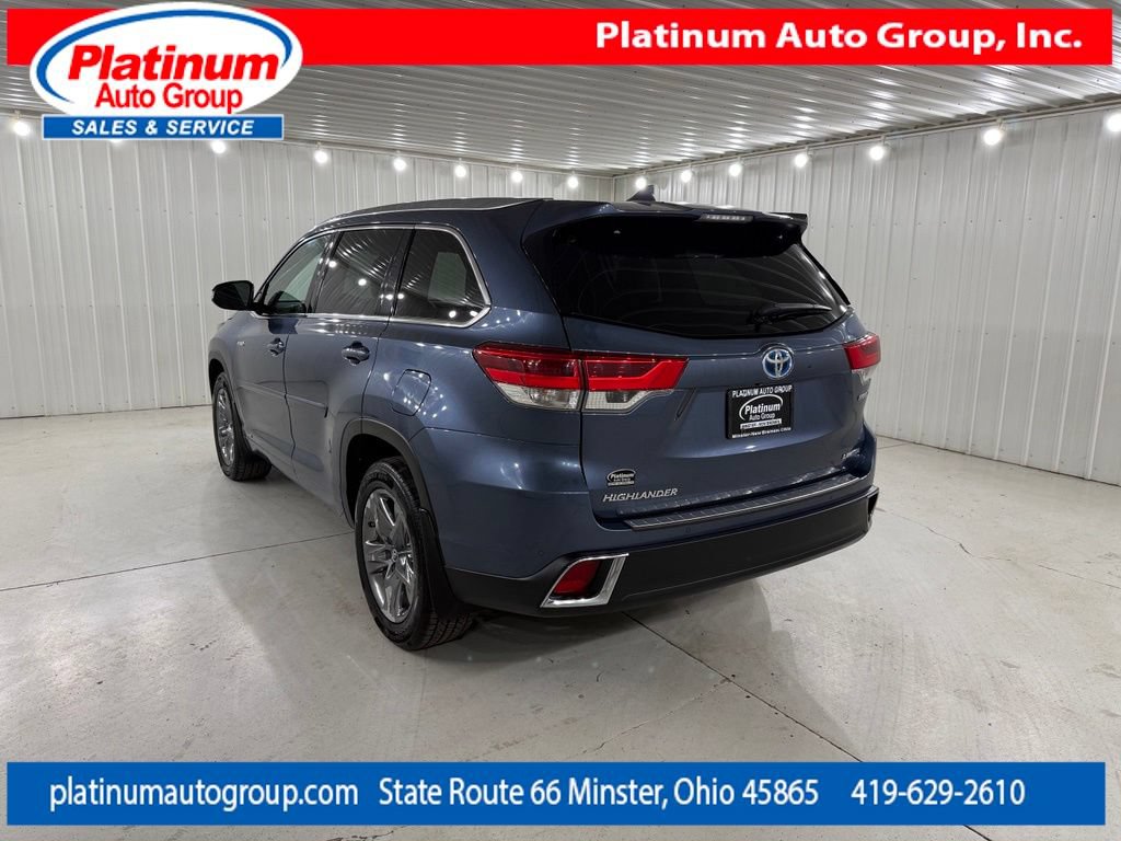Used 2019 Toyota Highlander Limited Platinum AWD/4WD image 3