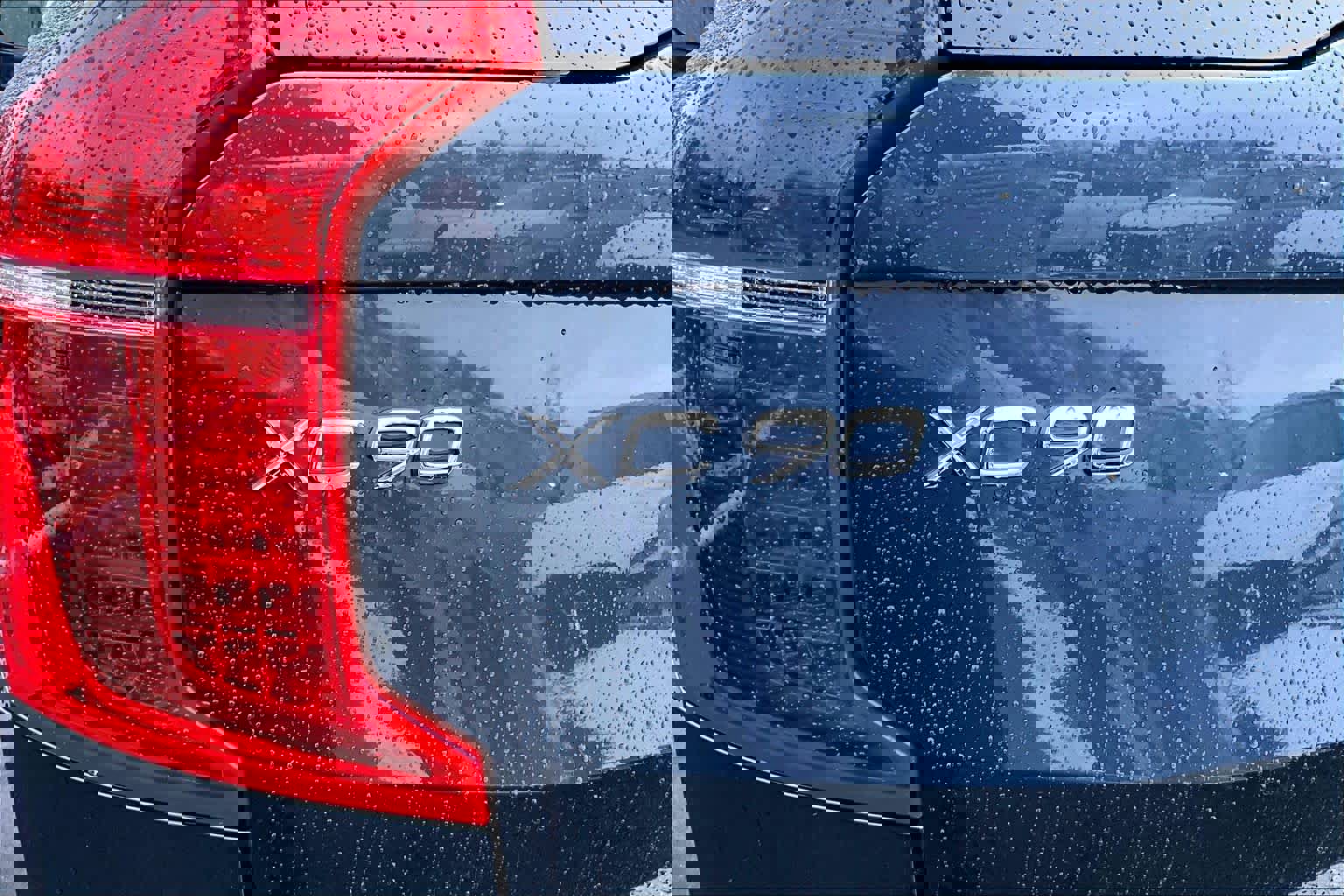 Certified 2024 Volvo XC90 B6 Plus w/ Protection Package Premier image 30