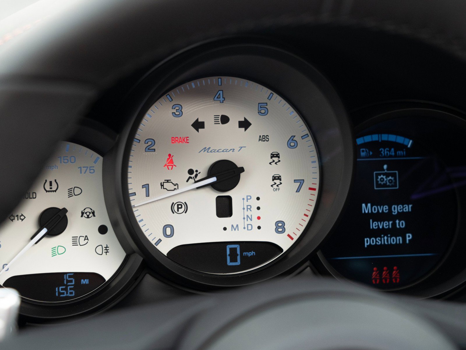 New 2026 Porsche Macan image 25