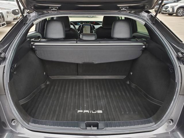 Used 2019 Toyota Prius Limited w/ Premium Convenience Package FWD image 24