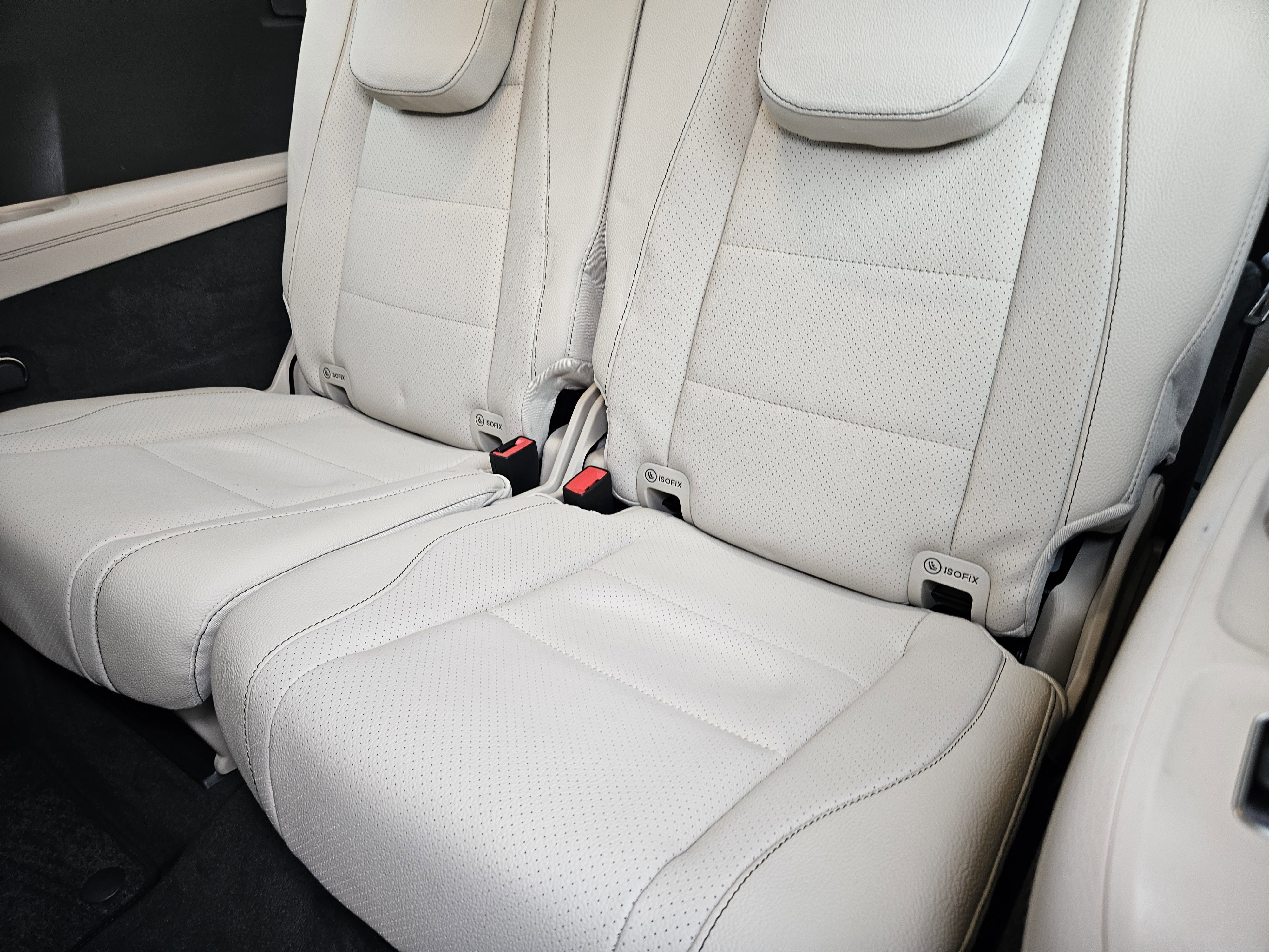 Certified 2020 Mercedes-Benz GLS 450 4MATIC image 31